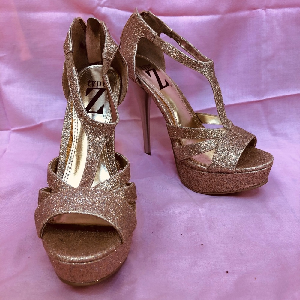Type Z Gold Glitter Platform Heels